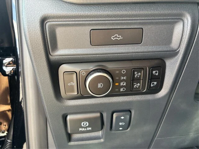 New 2026 Agate Black Metallic Ford Lariat® image 39