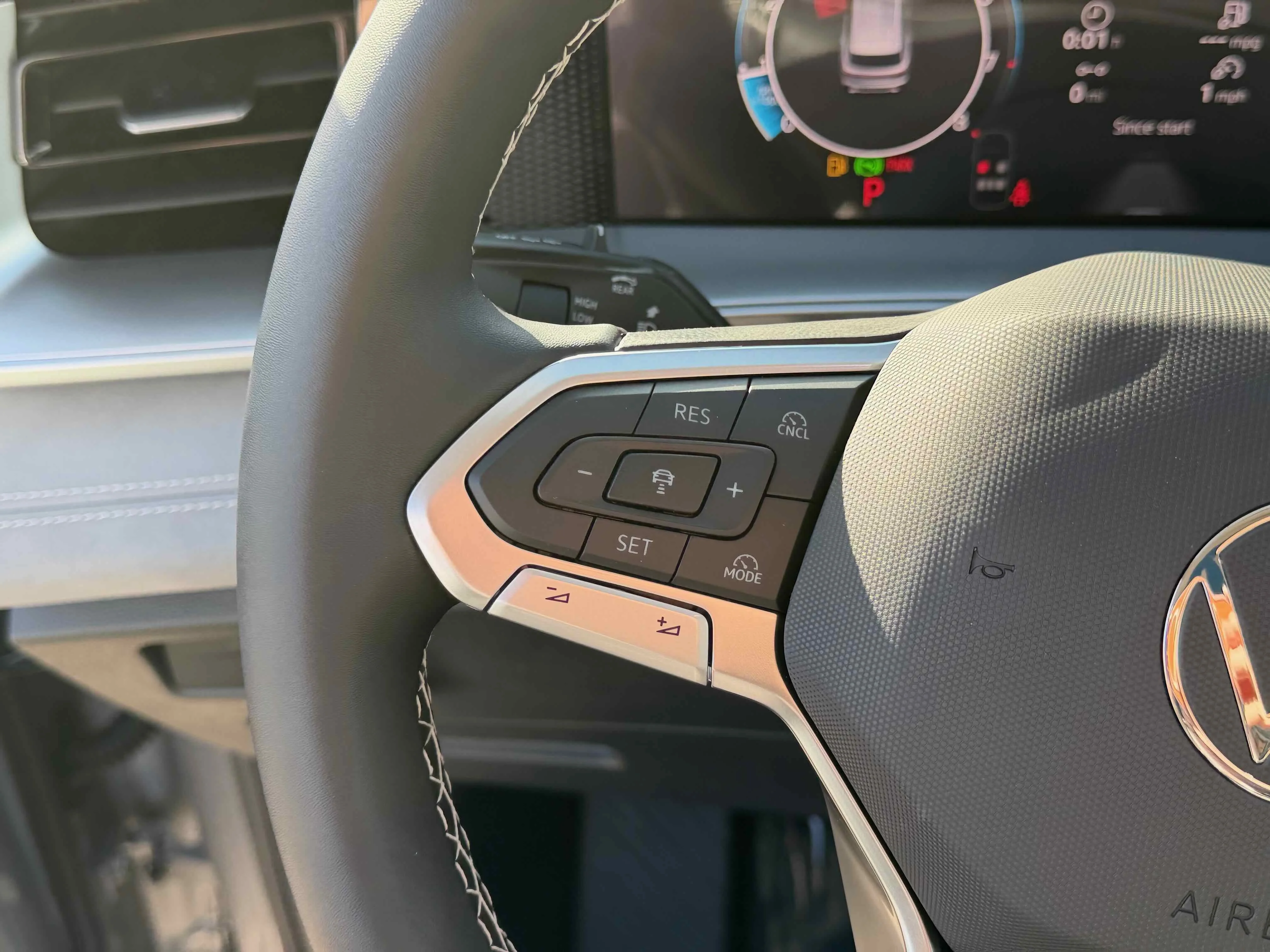 New 2026 Silver Volkswagen SE image 17