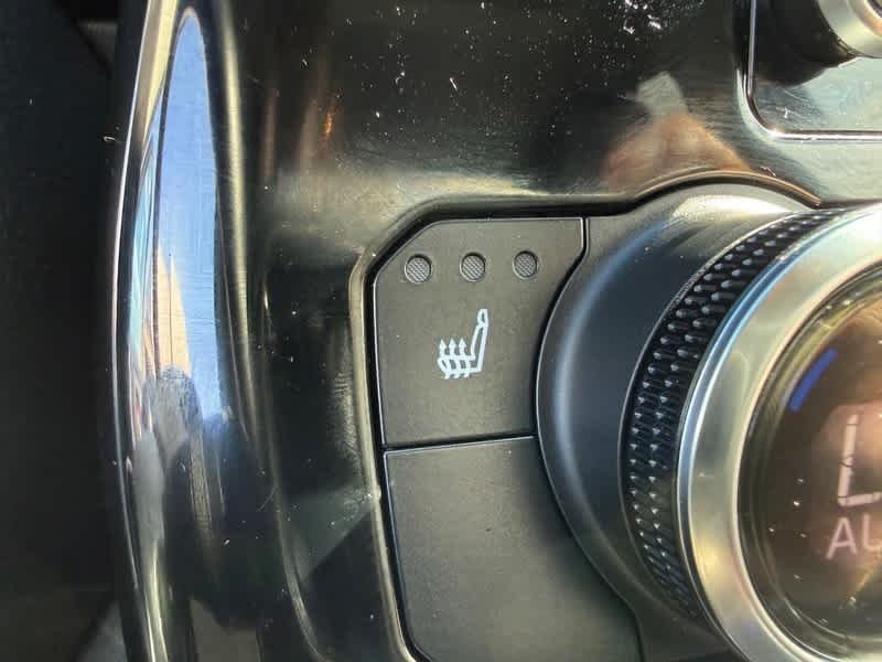 Used 2022 Midnight Black Metallic Toyota Hybrid XLE image 19