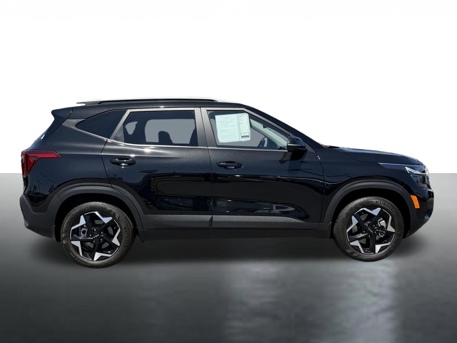 2025 Kia Seltos S - Photo 9