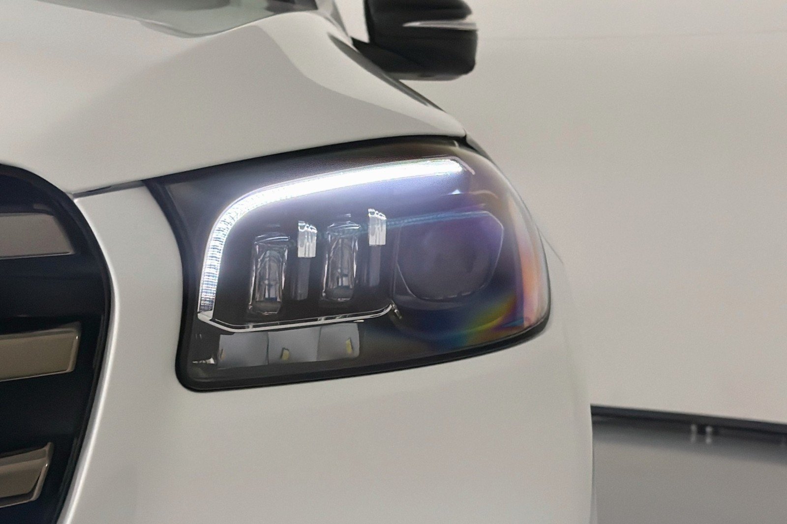 New 2026 Polar White Mercedes-Benz GLS 450 4MATIC® SUV image 10