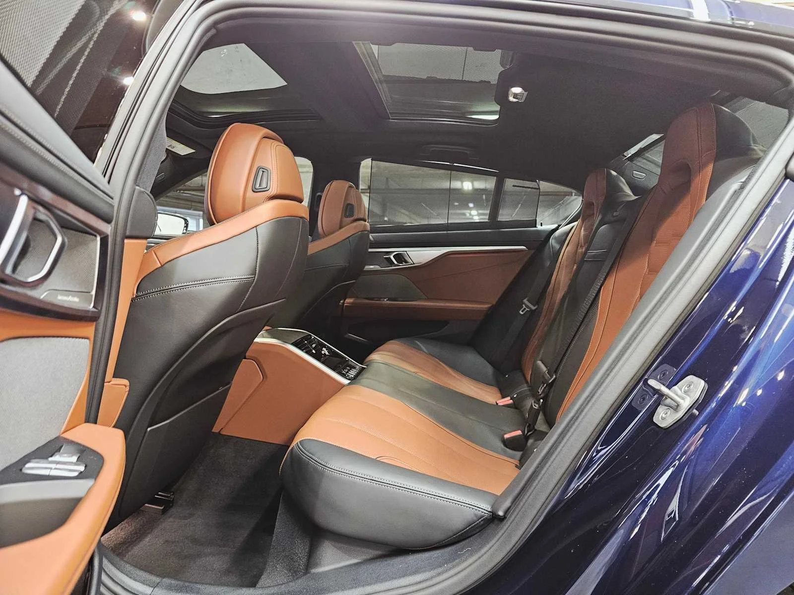 New 2026 Tanzanite Blue II Metallic BMW xDrive image 25