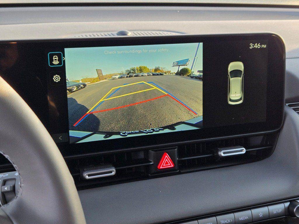2025 Hyundai IONIQ 5 SEL - Photo 28