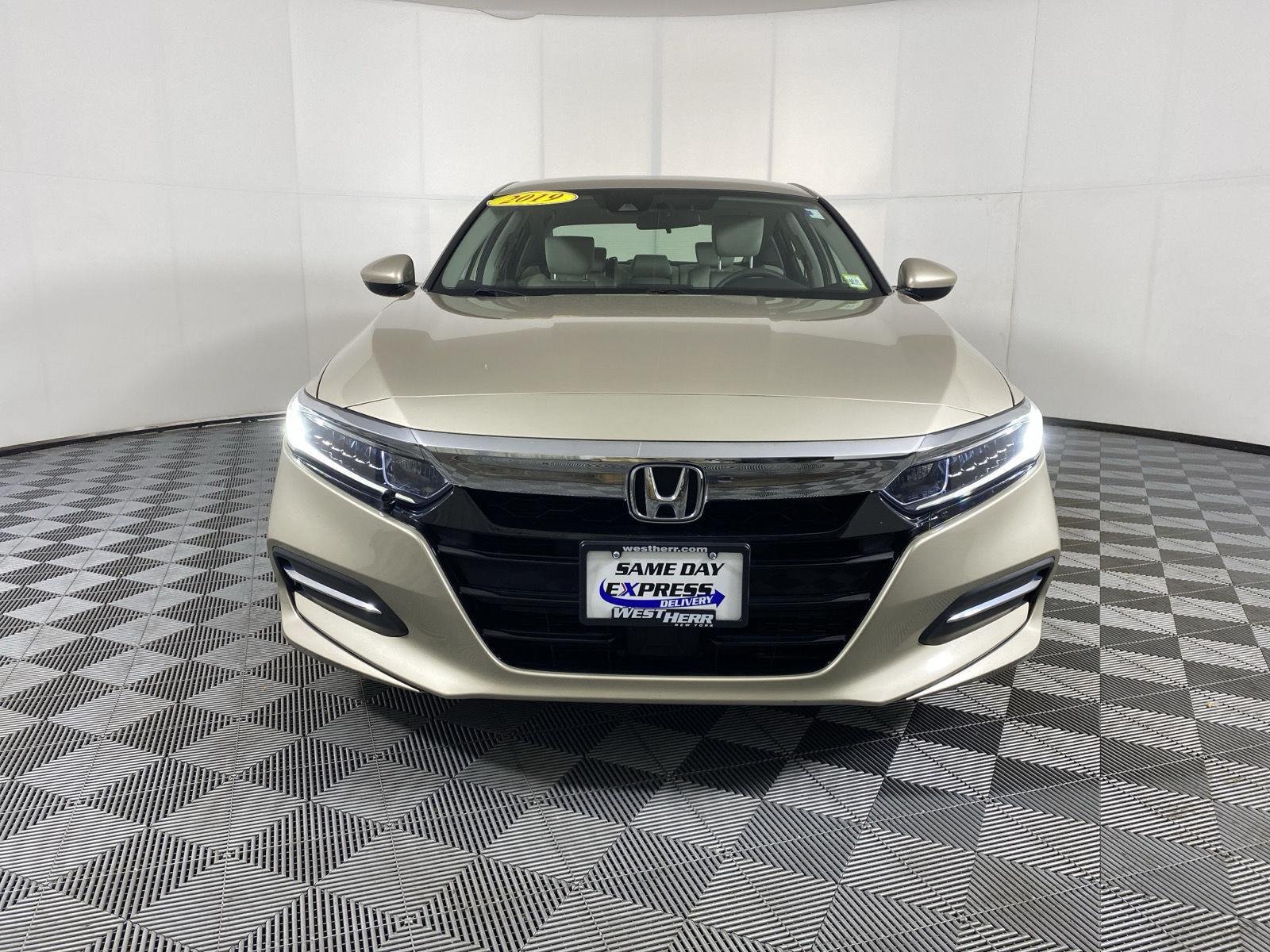 1HGCV3F12KA003433