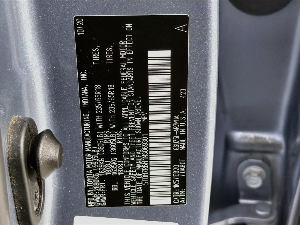Used 2021  Toyota XLE image 34