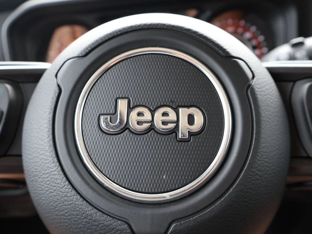 New 2026 Goldilocks Exterior Paint Jeep Rubicon image 25