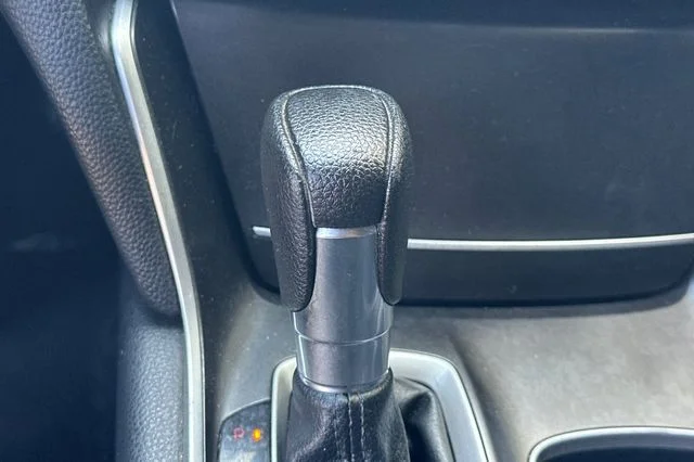 Used 2020 Modern Steel Metallic Honda LX image 24