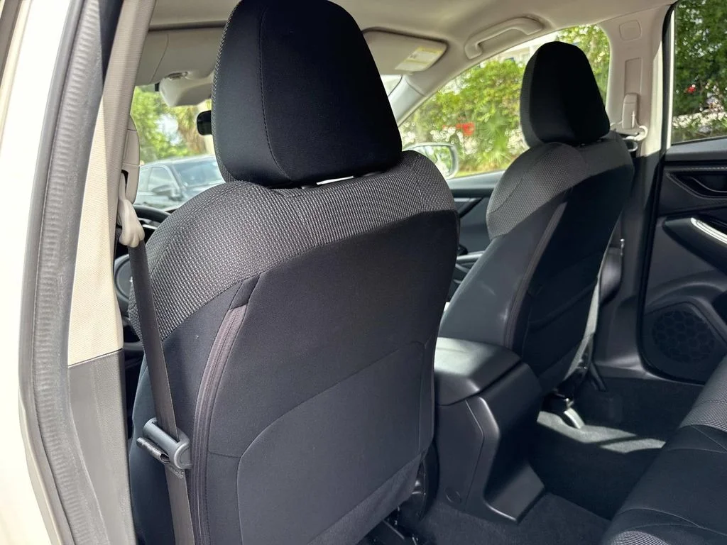 Used 2023 White Subaru Base image 13