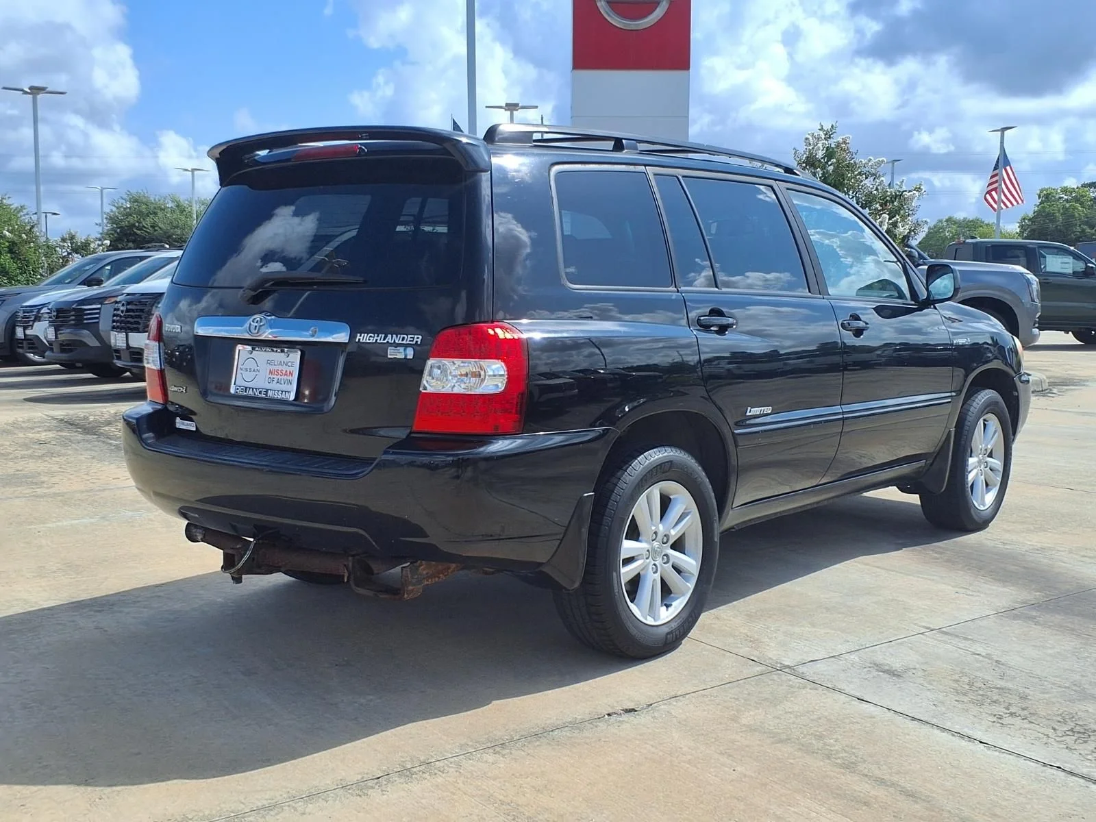 Used 2007 Toyota Highlander Hybrid with VIN JTEEW21A570040149 for sale in Friendswood, TX