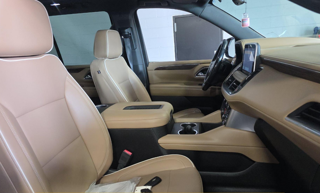 Used 2021 White Chevrolet Premier image 25