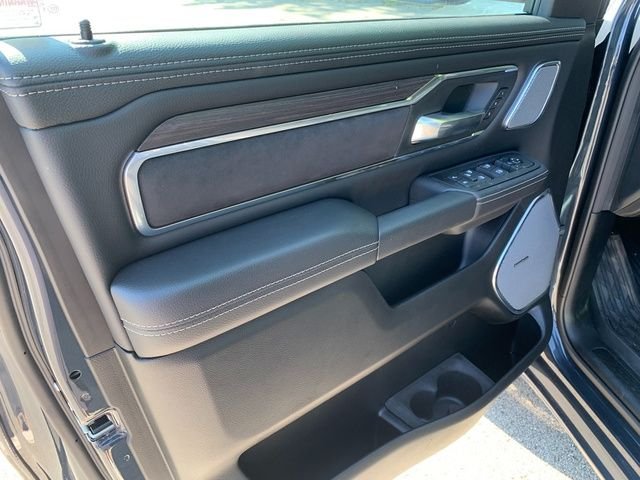 2026 RAM 1500 Laramie - Photo 15