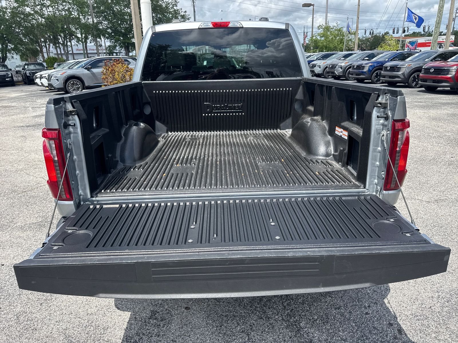 Used 2025 Silver Ford XLT image 7