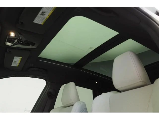 New 2027 Mineral White Metallic BMW xDrive28i image 10
