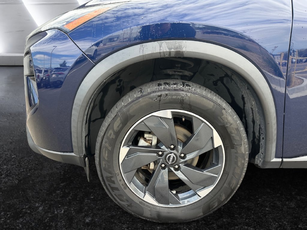 Used 2024 Blue Nissan SV image 27