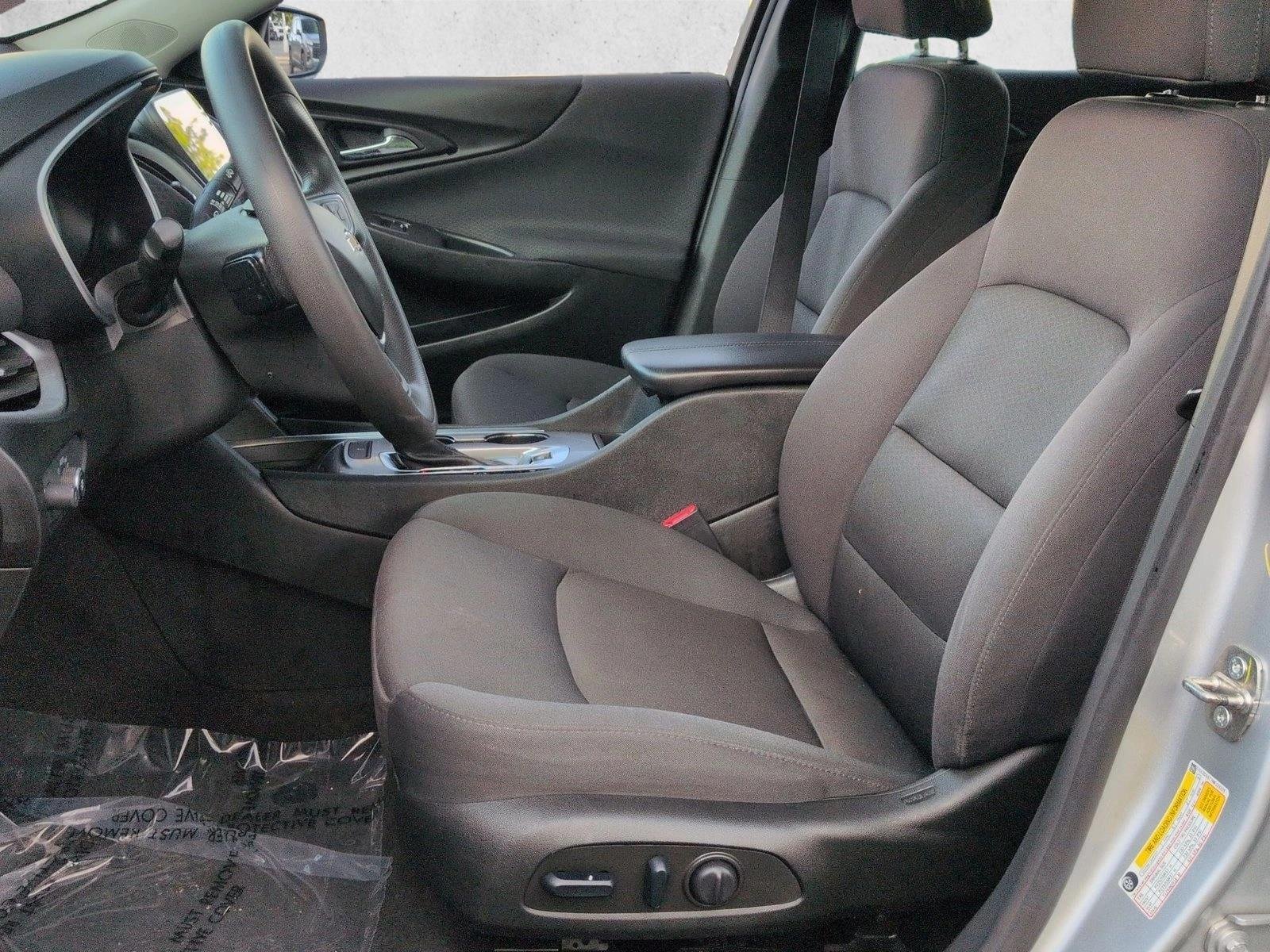 Used 2022 Silver Ice Metallic Chevrolet LT image 15