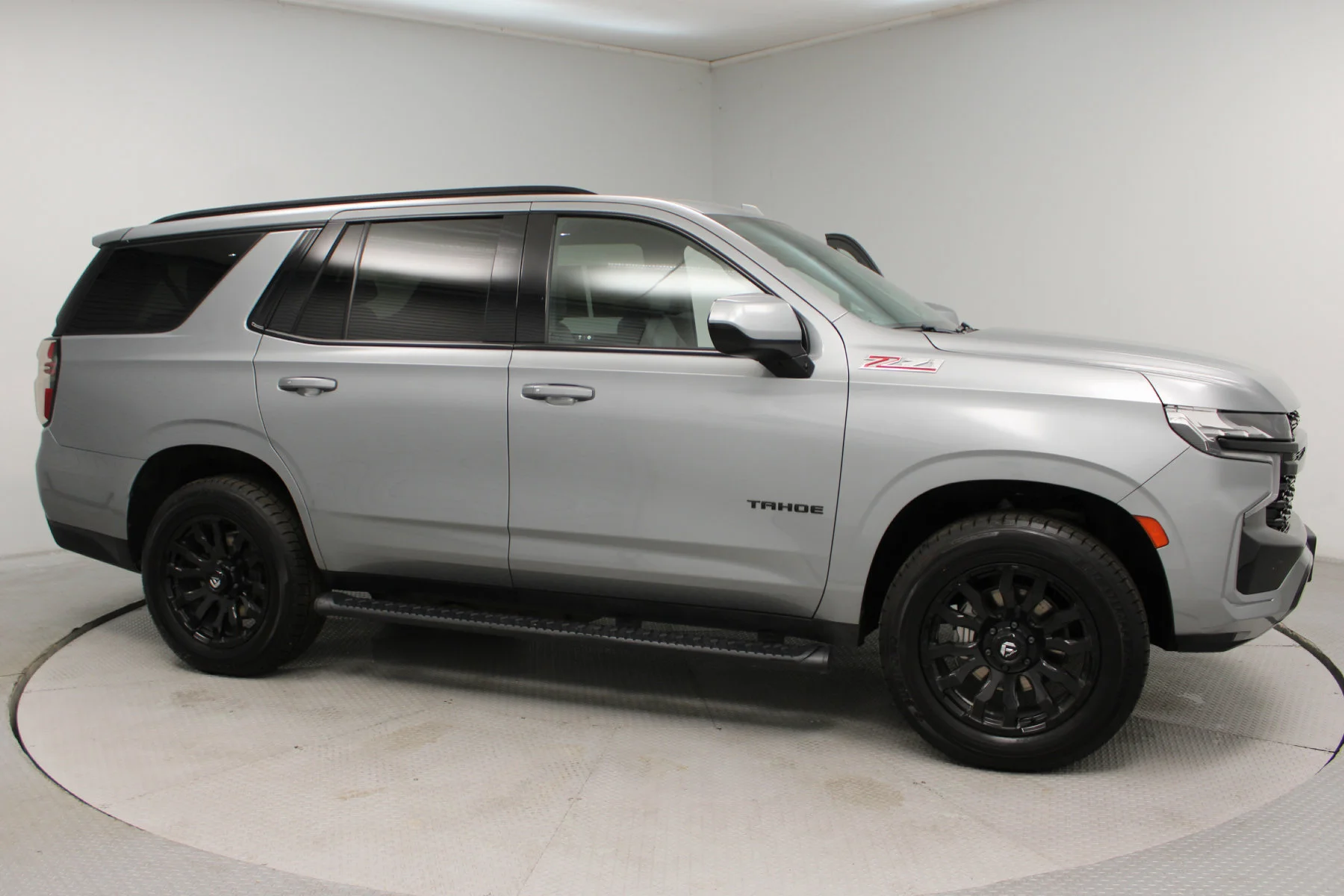 Used 2023 Sterling Gray Metallic Chevrolet 4WD Z71 image 13