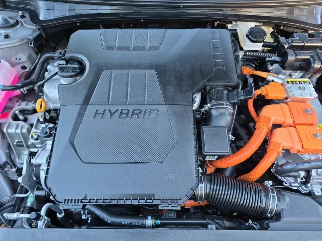 Used 2026 Silver Hyundai Blue image 25