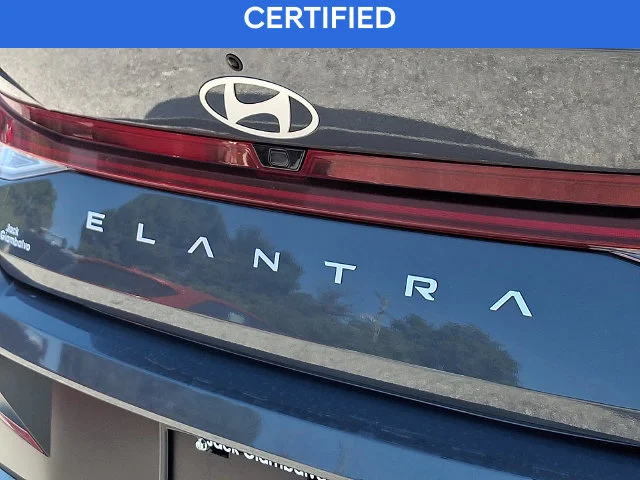 Used 2025 Gray Hyundai SEL Convenience image 30