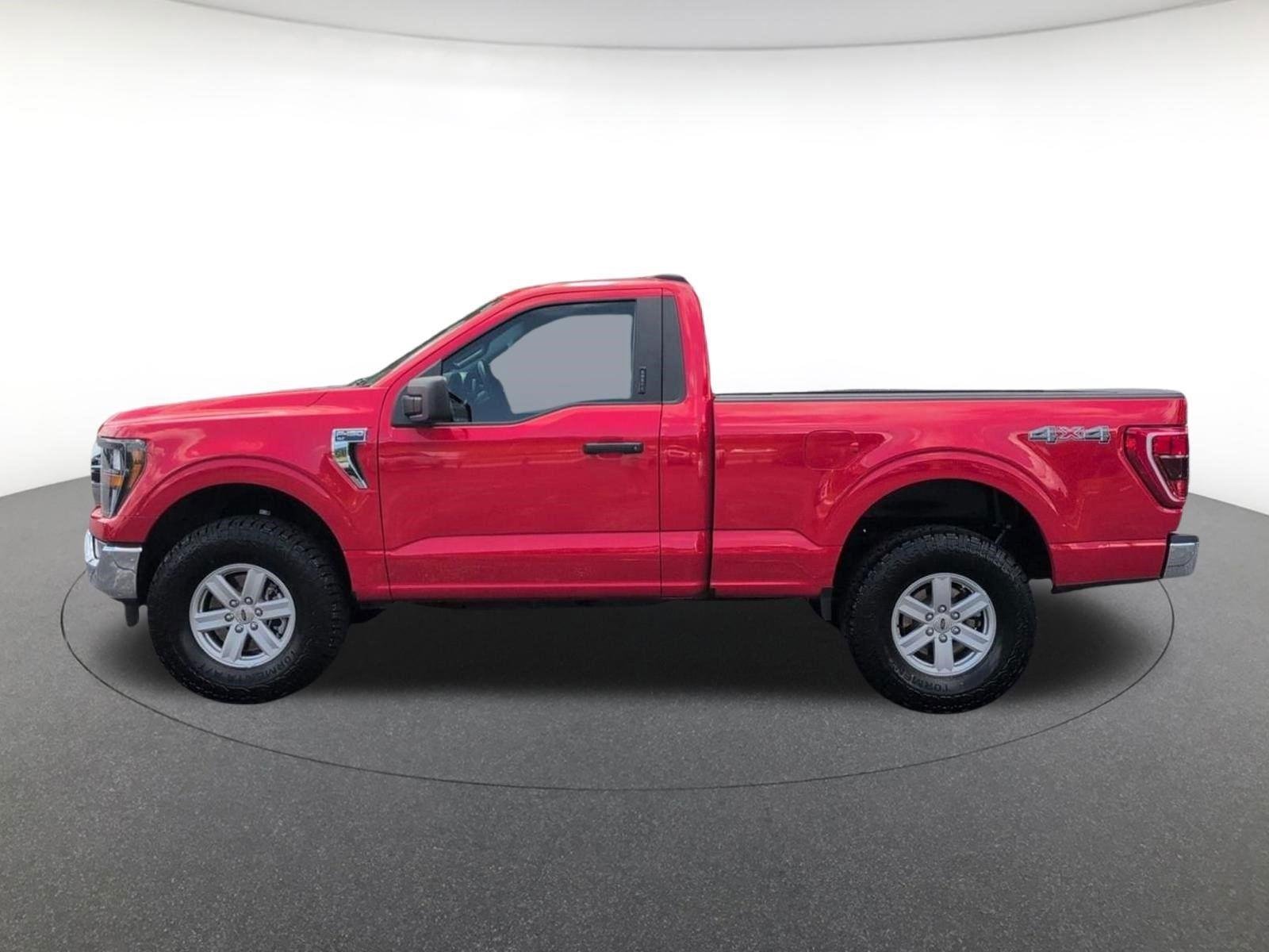 Used 2023 Race Red Ford XLT image 5