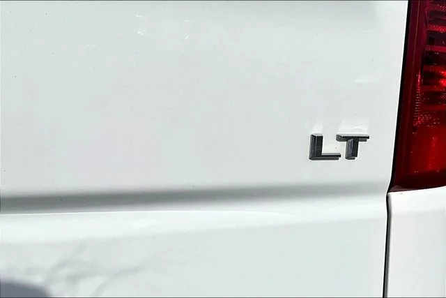 Used 2024 White Chevrolet LT image 24