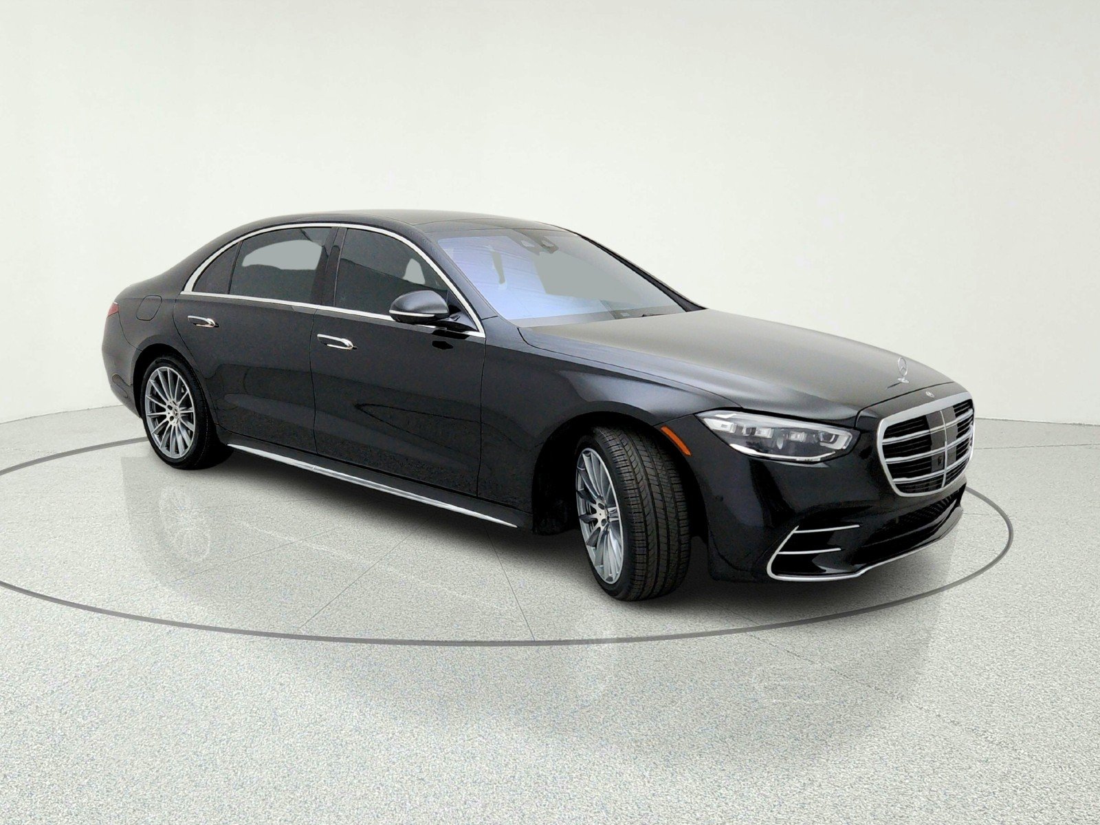 Certified Used 2023 Obsidian Black Mercedes-Benz S 580 image 5