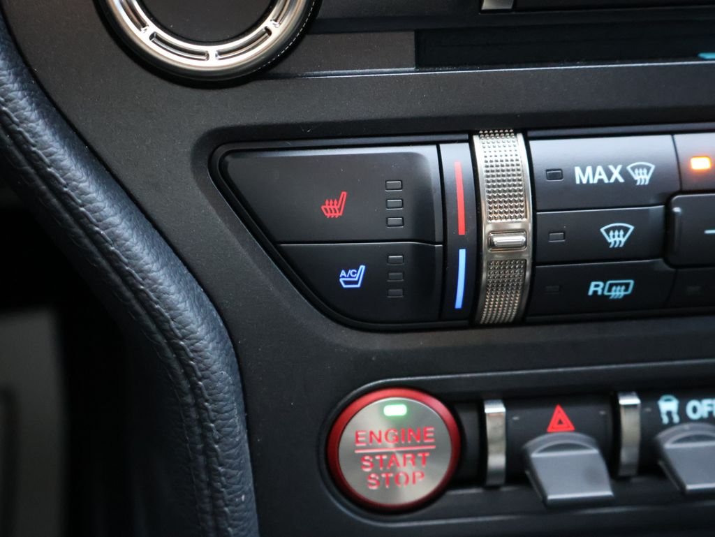 Used 2022 Oxford White Ford Shelby GT500 image 28