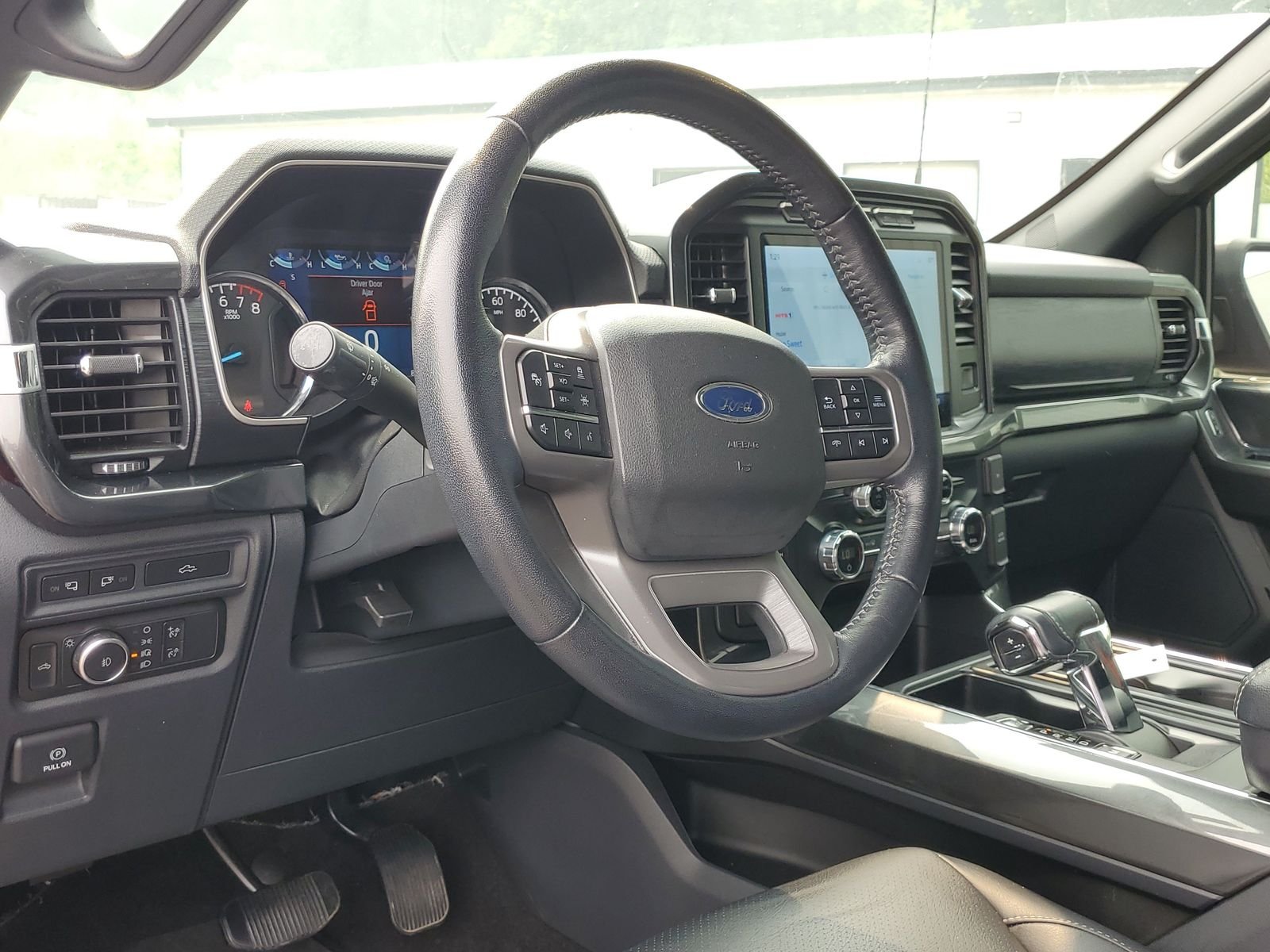 Used 2021 Red Ford XLT image 13