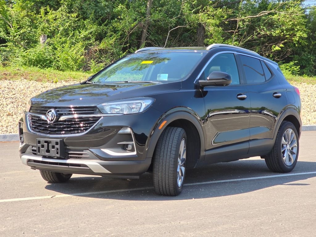 Used 2020 Black Buick Select image 18