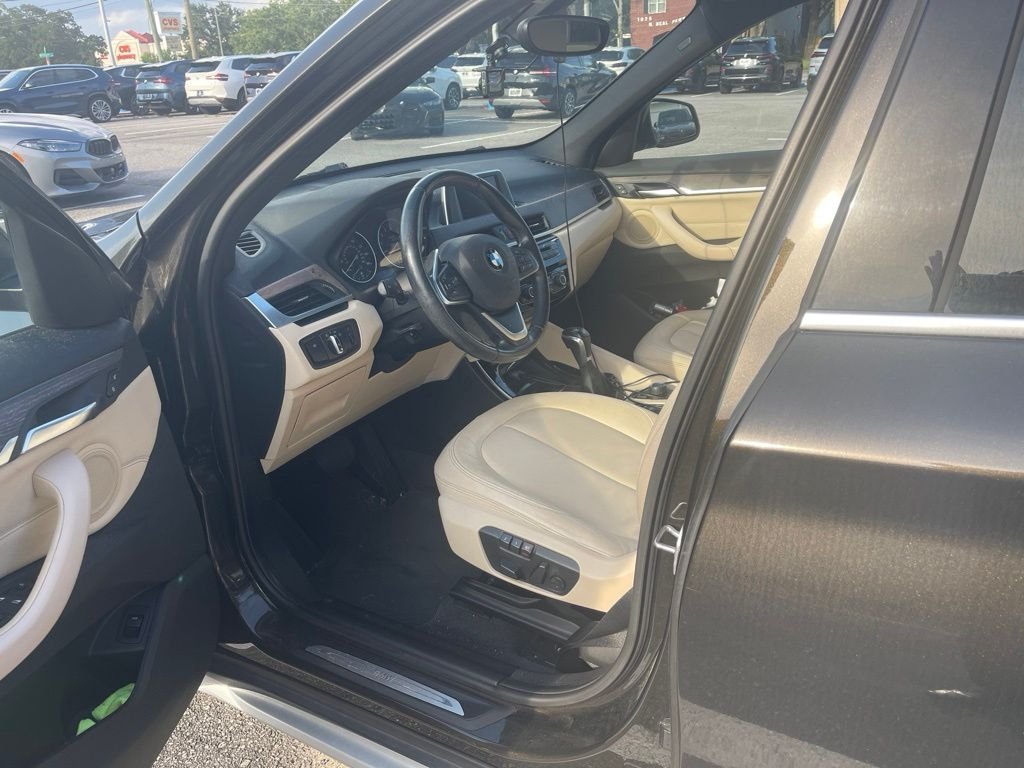 Used 2016 Green BMW xDrive28i image 3