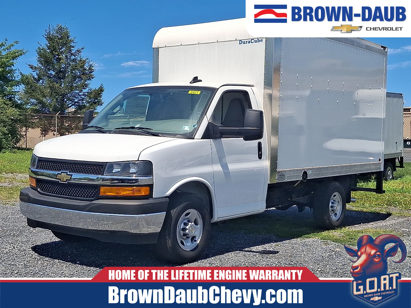 2025 Chevrolet Express Cutaway Base
