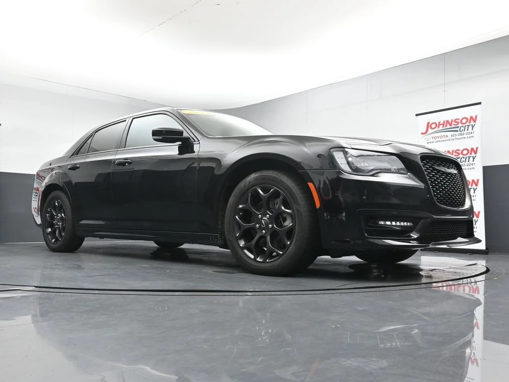 Used 2022 Black Chrysler Touring image 33