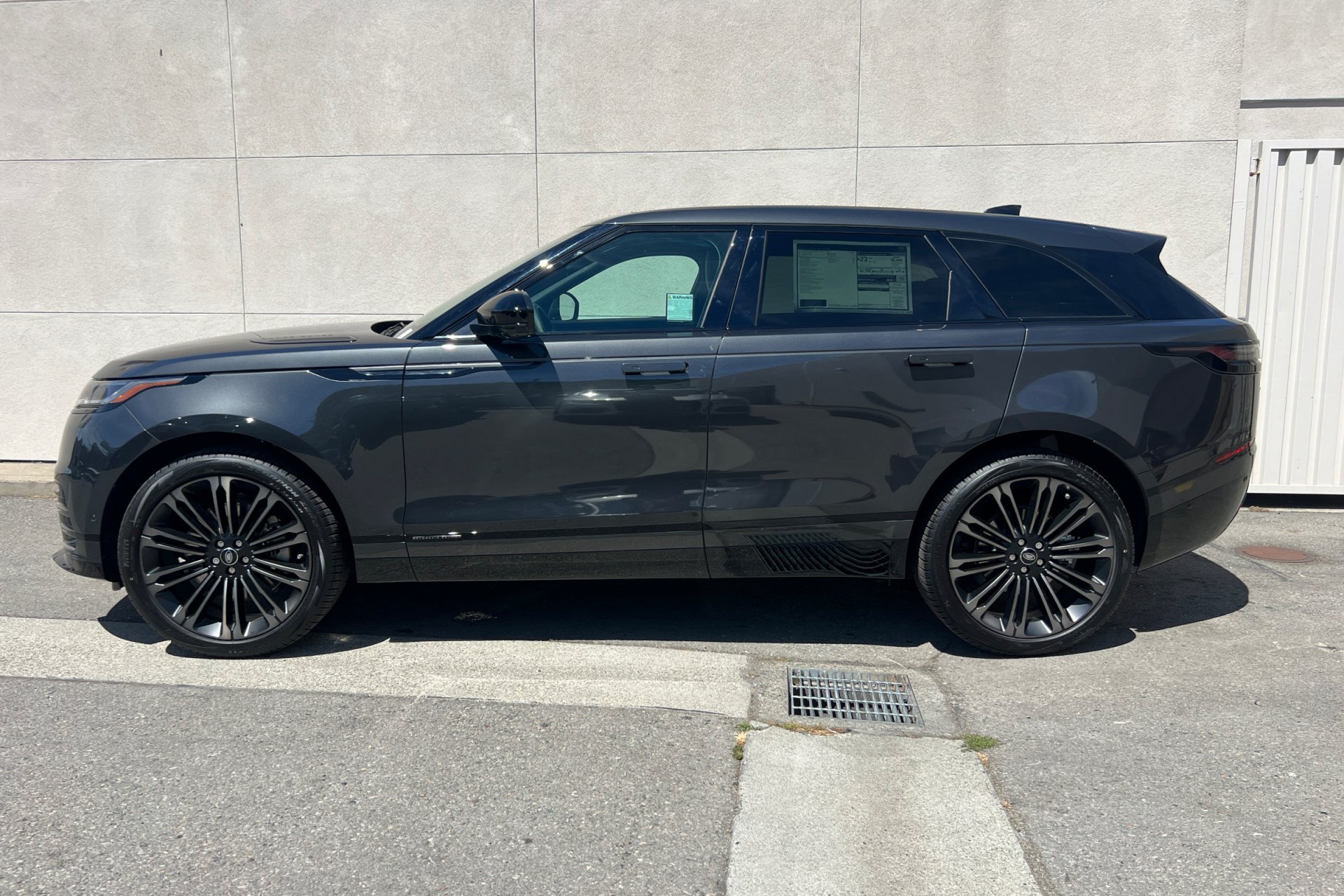 New 2026 Carpathian Grey Land Rover Belgravia Edition image 5