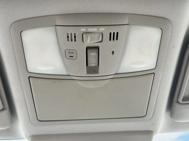 Used 2018 Blue INFINITI Base image 33