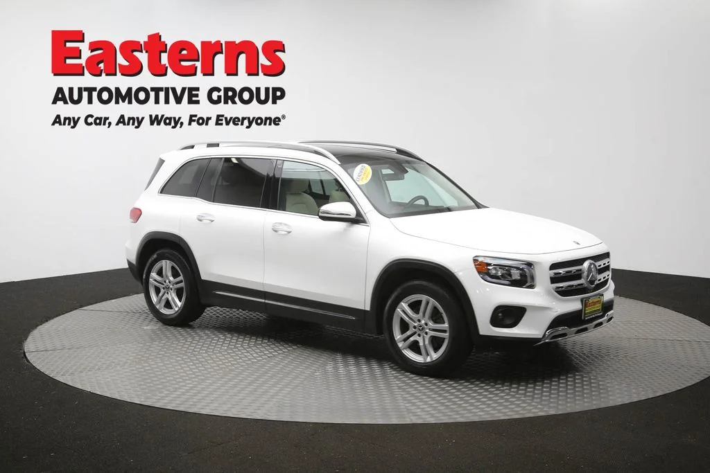 Used 2021 White Mercedes-Benz GLB 250 image 52