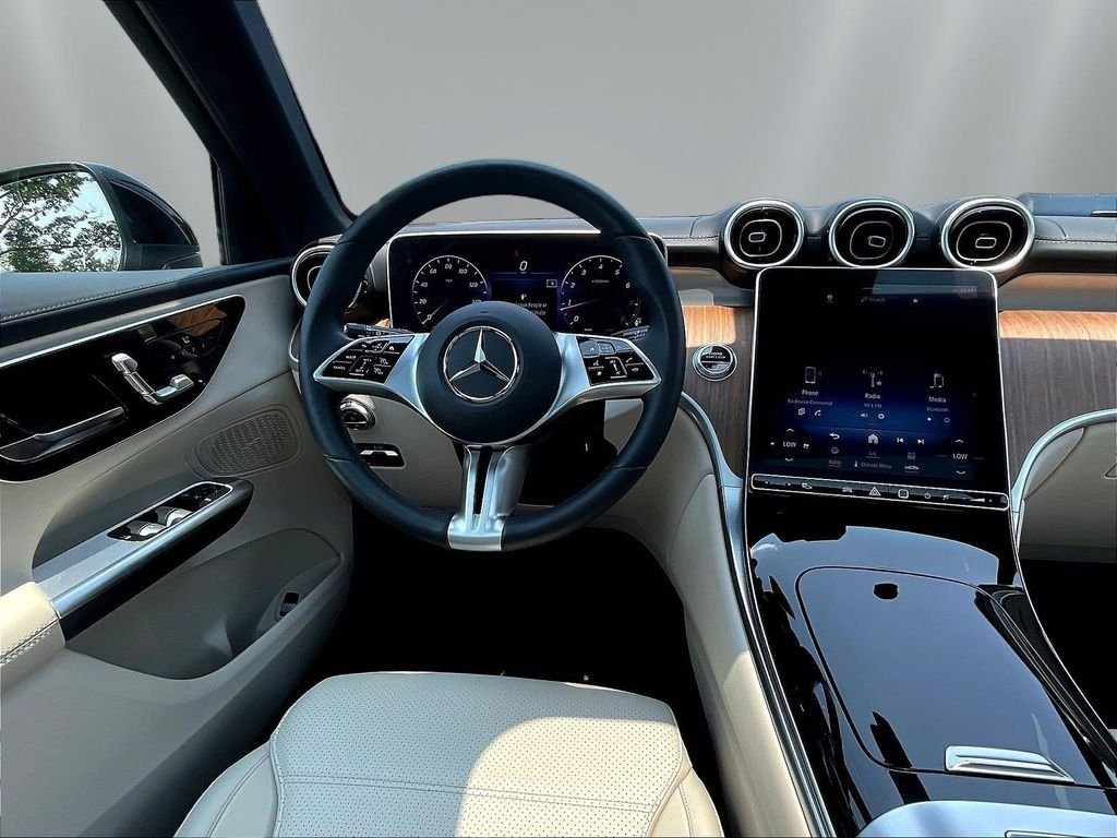 Certified Used 2024 Black Mercedes-Benz GLC 300 image 10