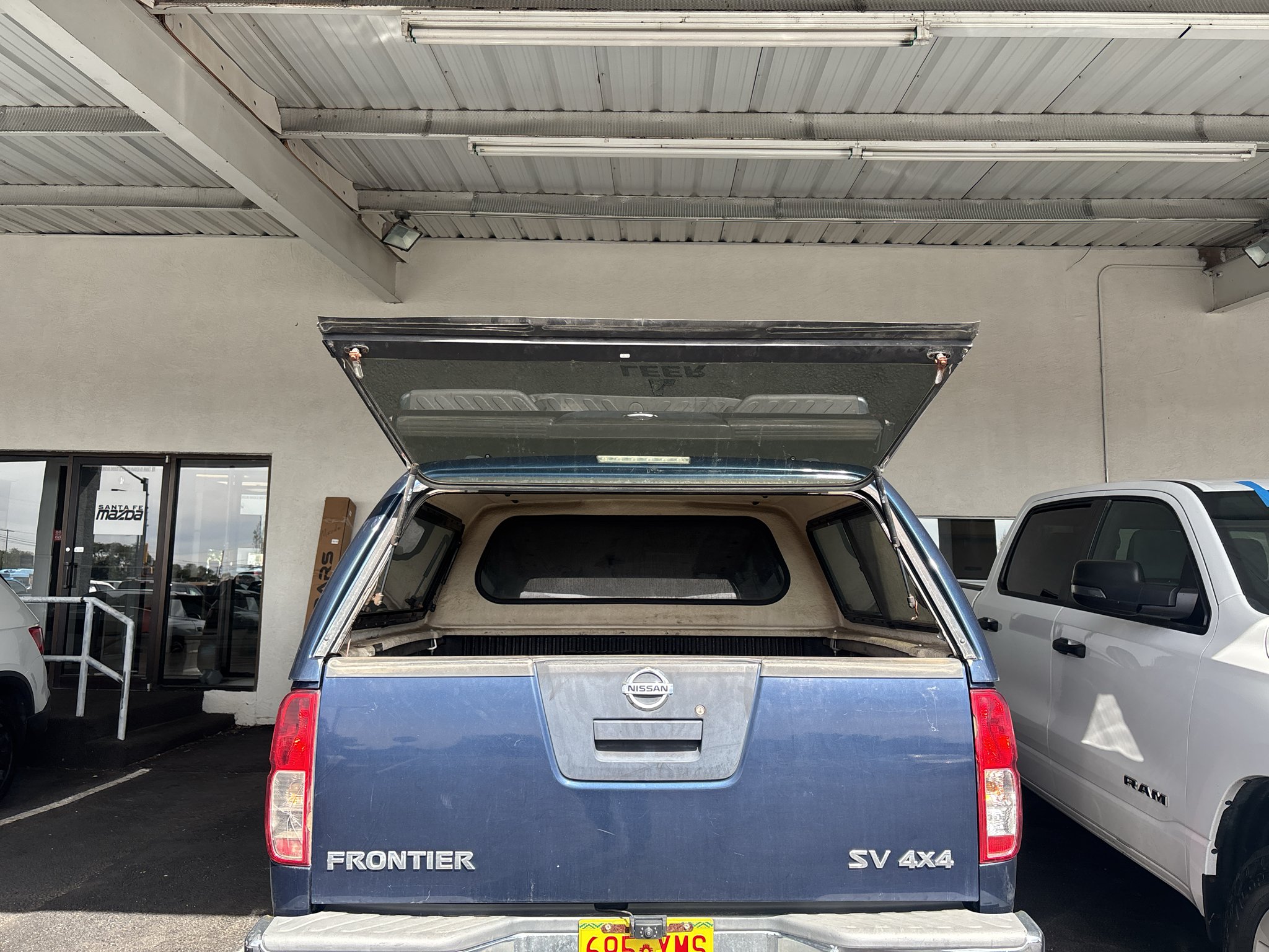 Used 2011 Navy Blue Nissan SV image 10