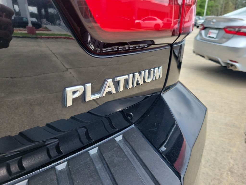 Used 2021 Black Nissan Platinum image 11
