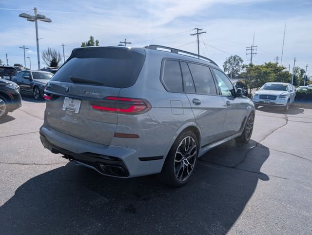 Used 2025 Gray Metallic BMW M60i image 5