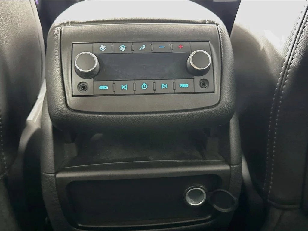 Used 2016 Black Chevrolet 2LT image 29