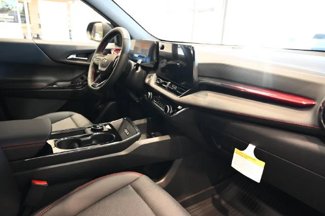 2027 Chevrolet Equinox RS - Photo 13