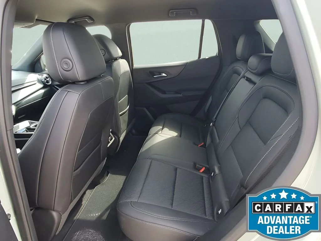 Used 2025 Cacti Green Chevrolet LT image 17