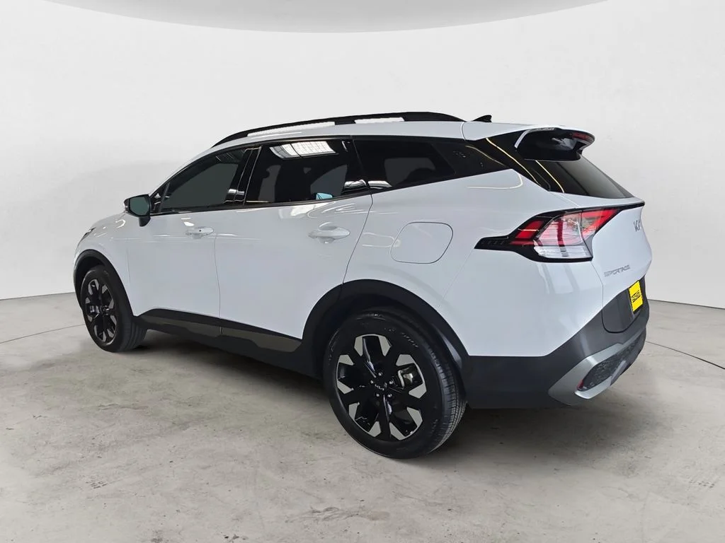 Used 2023 White Kia X-Line image 11