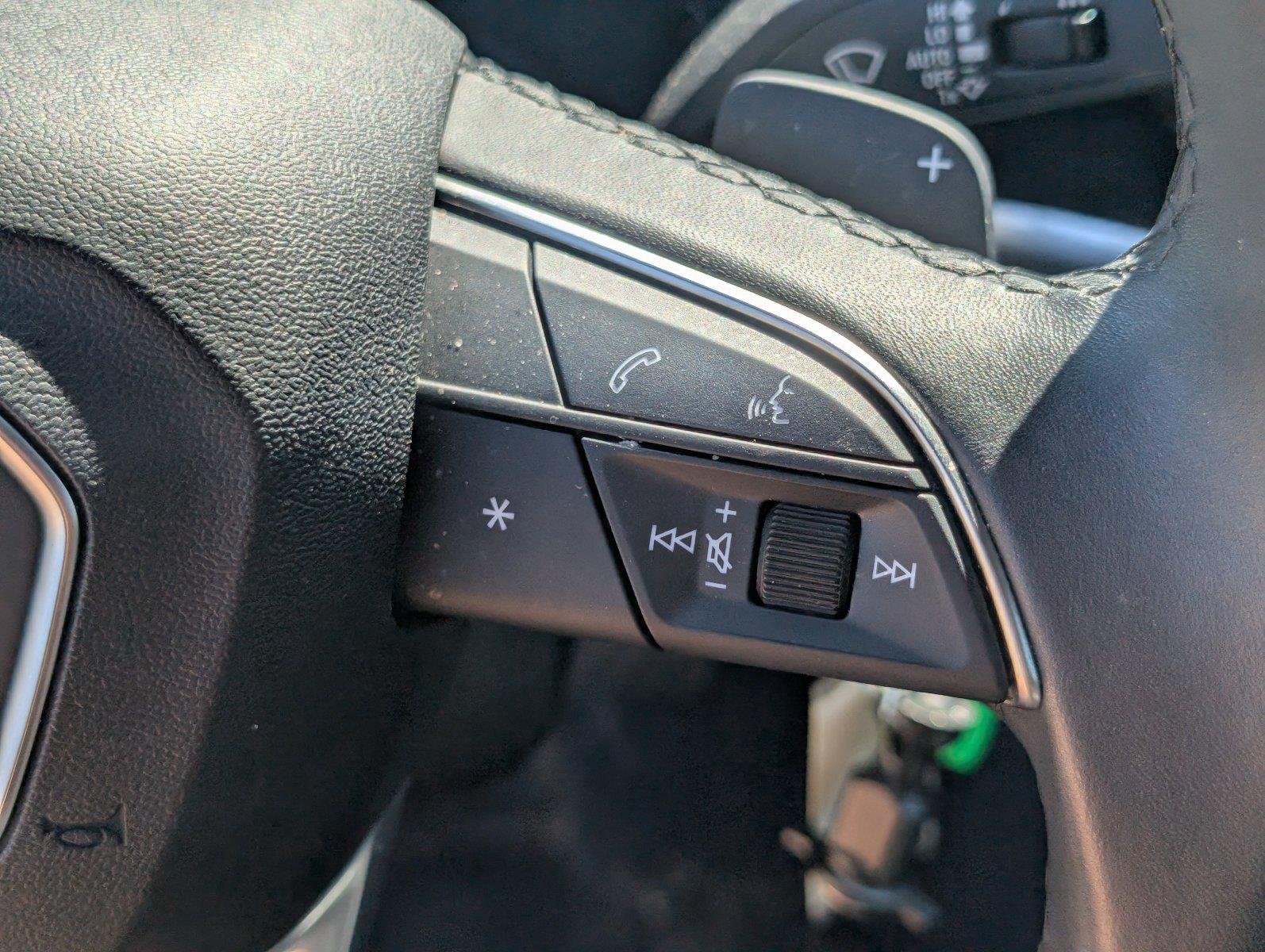 Used 2025  Audi S line Premium image 28