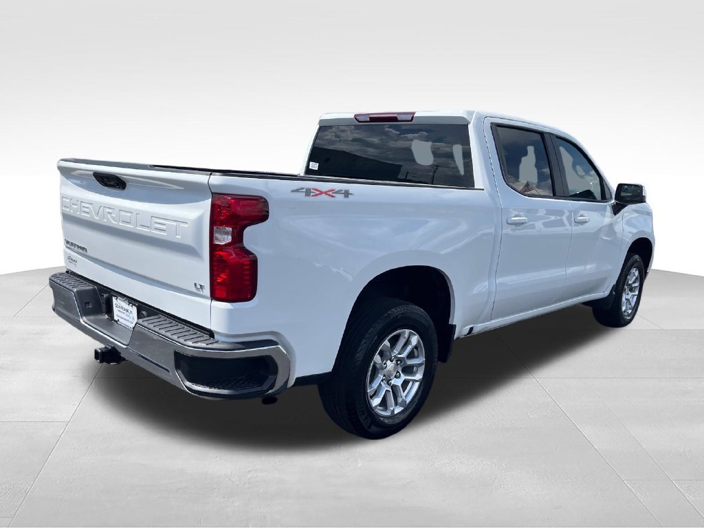 Used 2024 White Chevrolet LT image 5
