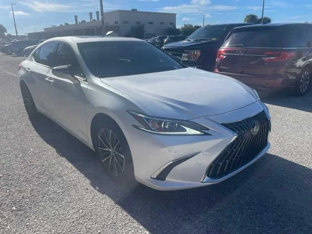 2025 Lexus ES