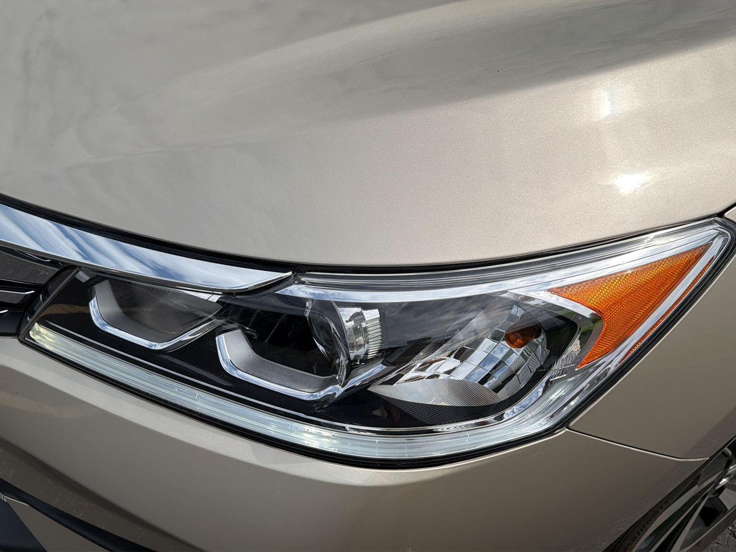 Used 2017 Modern Steel Metallic Honda EX image 11
