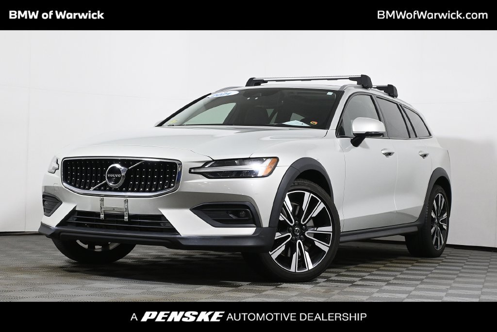 2021 Volvo V60 Cross Country