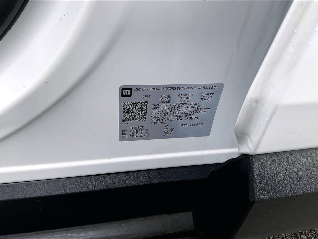 Used 2025 White Chevrolet LT image 34