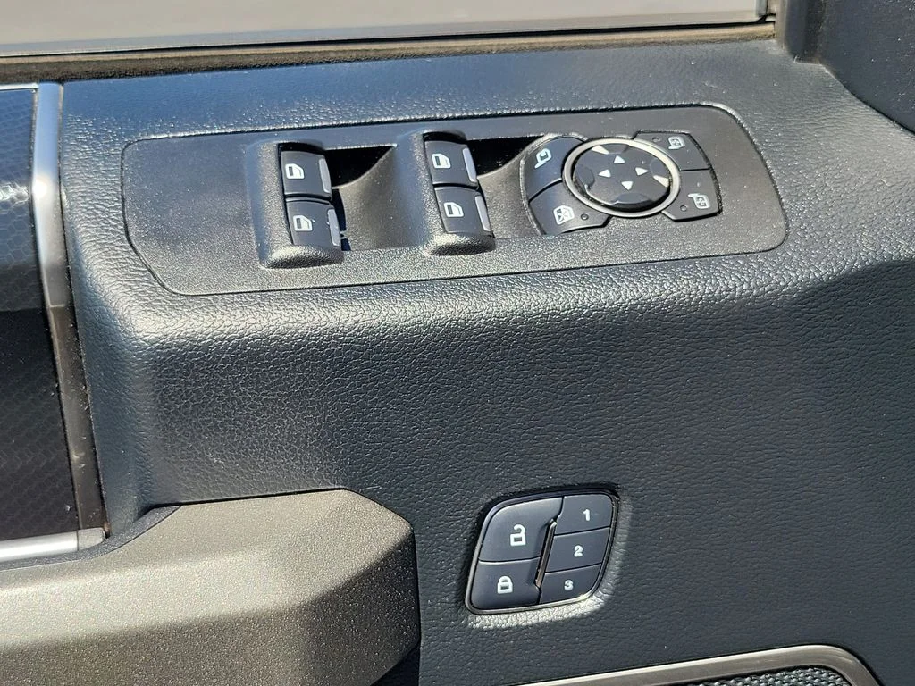 Used 2017 Avalanche Ford Raptor image 18