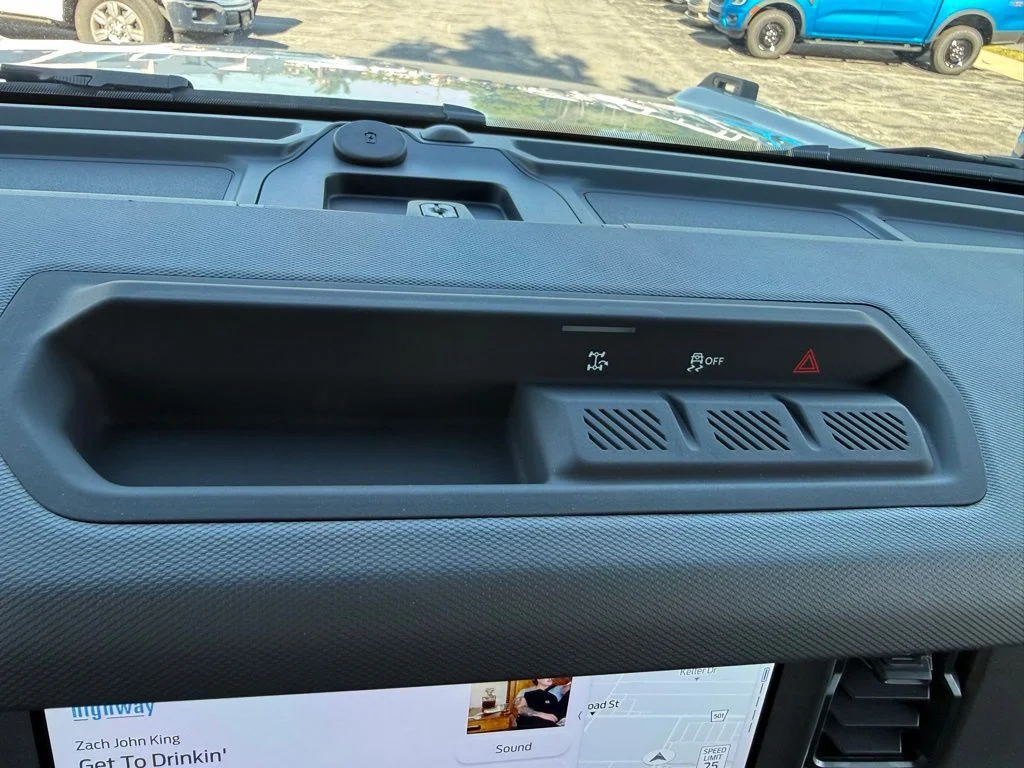 New 2026 Avalanche Gray Ford Big Bend image 24